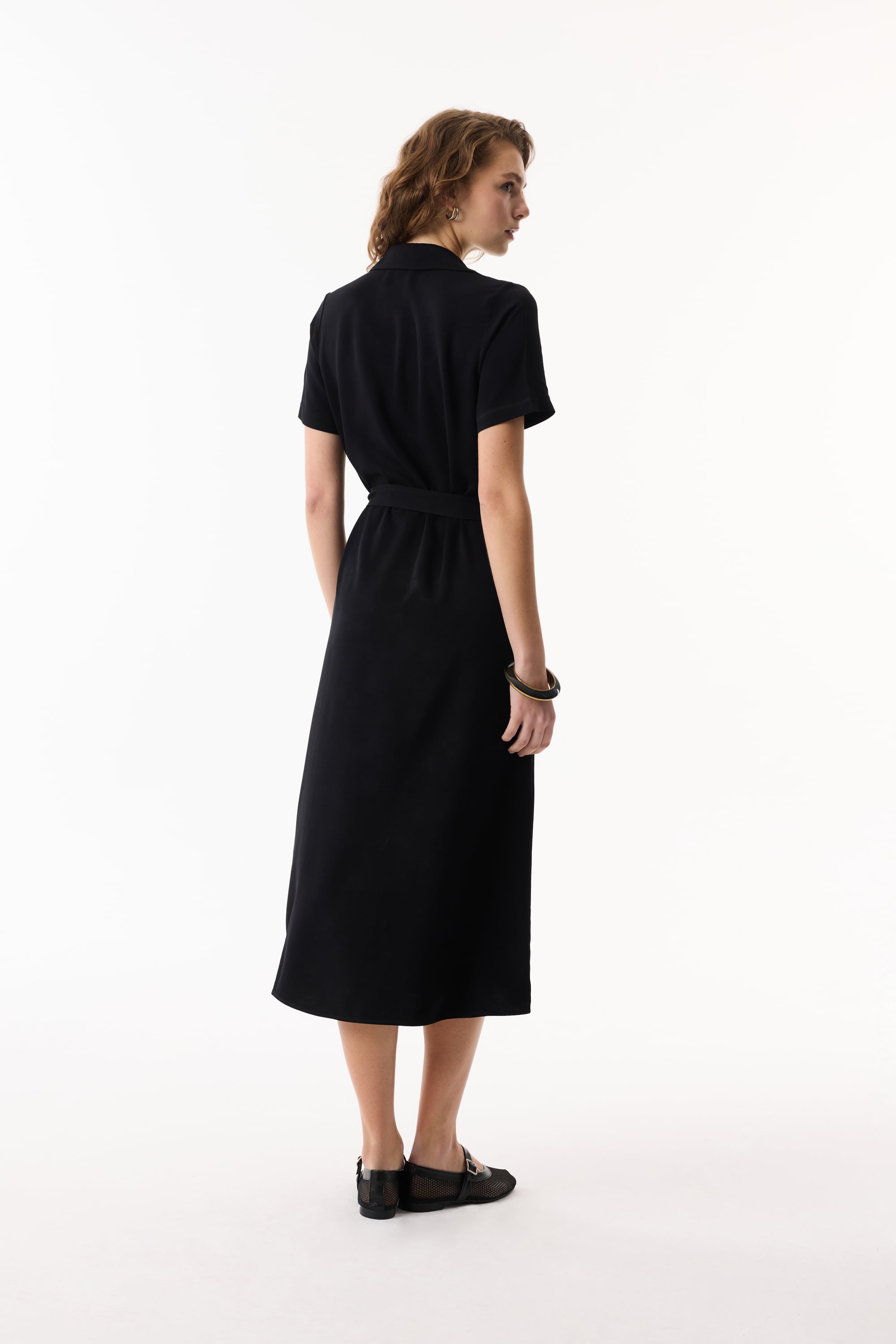 UZUN GÖMLEK YAKA KLOŞ ELBİSE