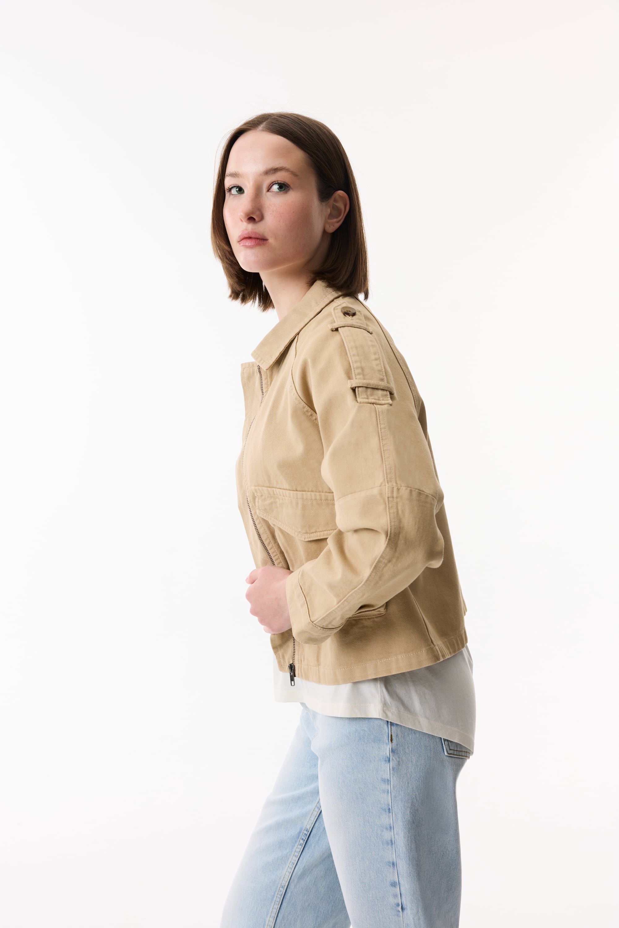 ÇOK CEPLİ FERMUARLI TRUCKER CEKET