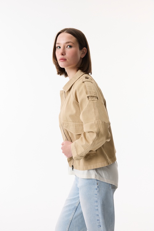  ÇOK CEPLİ FERMUARLI TRUCKER CEKET