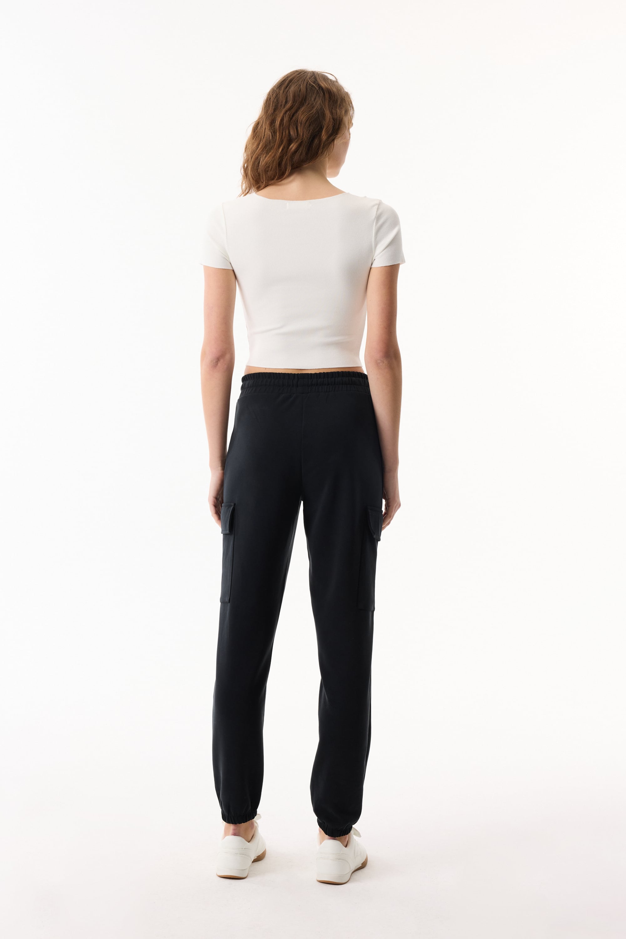 BİSİKLET YAKA KISA KOLLU CROP BLUZ