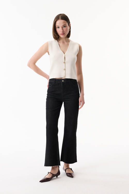  V YAKA DÜĞMELİ TRİKO YELEK