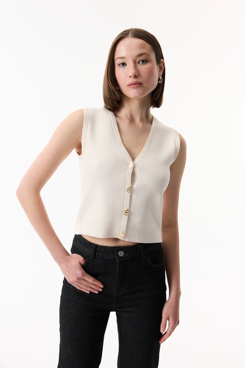  V YAKA DÜĞMELİ TRİKO YELEK