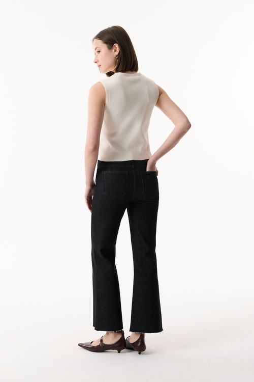  V YAKA DÜĞMELİ TRİKO YELEK