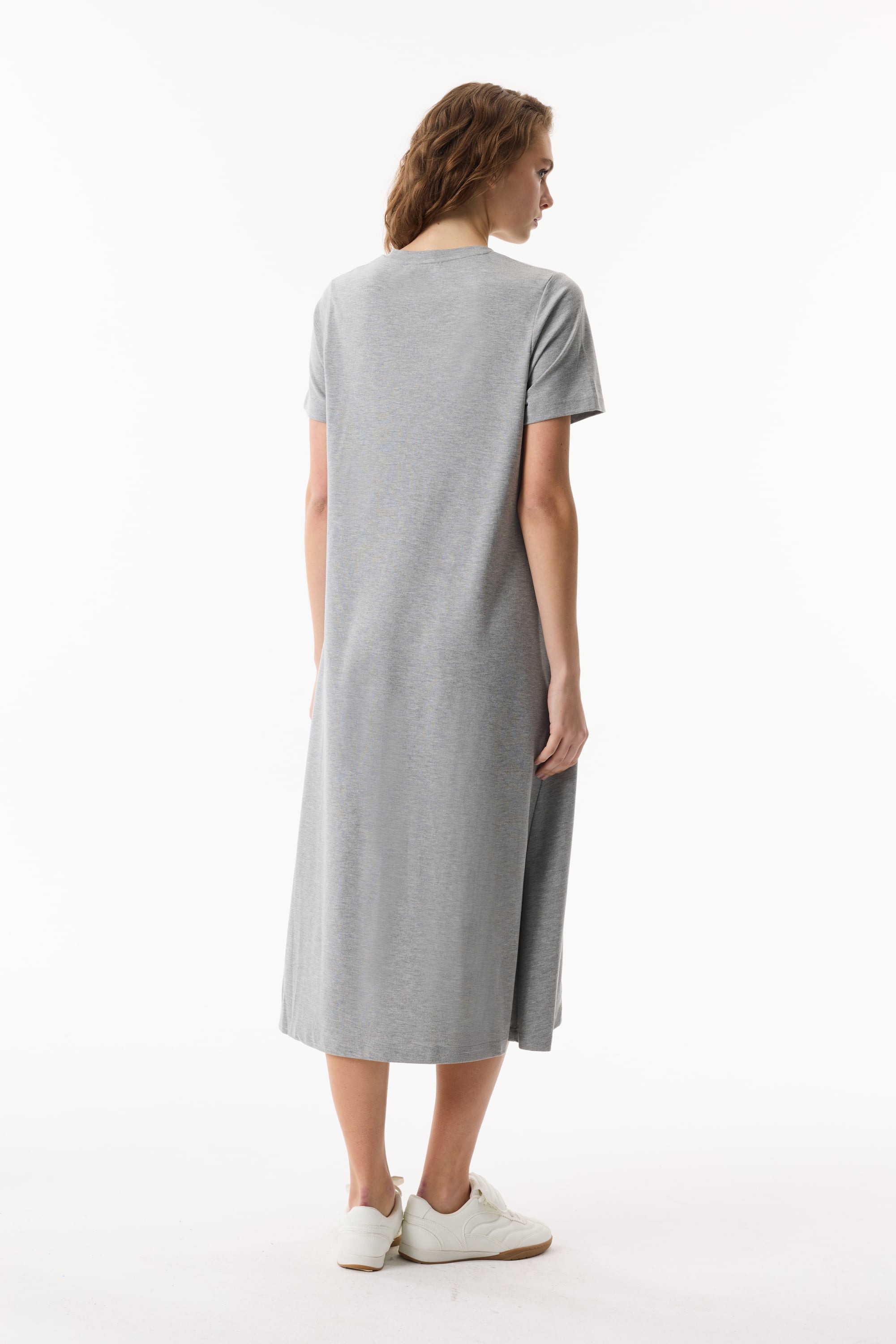 A KESİM KISA KOLLU MİDİ ELBİSE