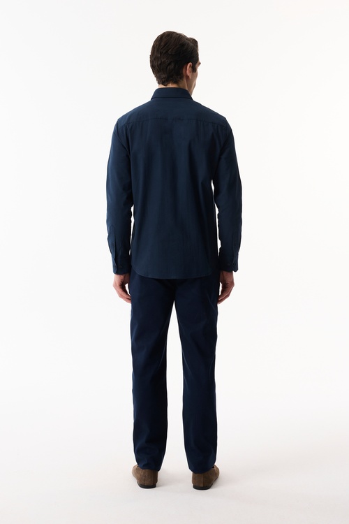  REGULAR FIT DOKULU UZUN KOLLU GÖMLEK