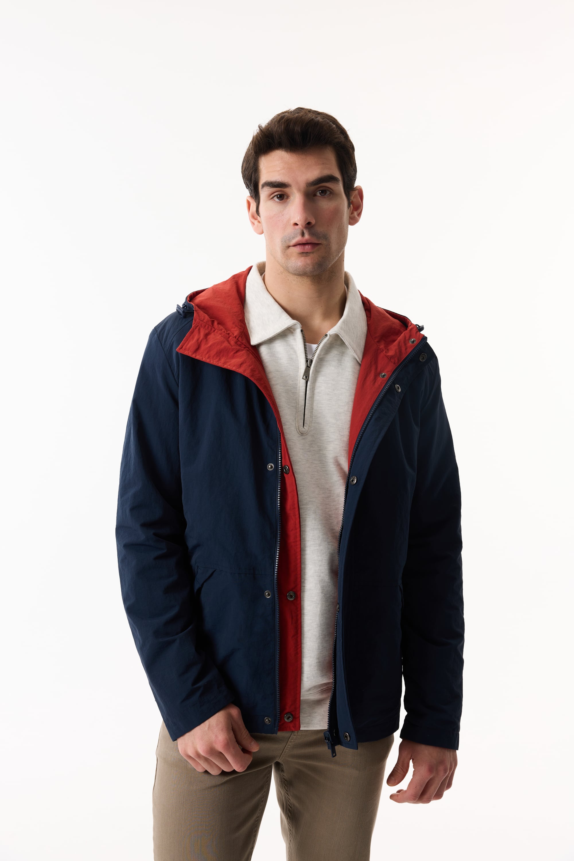 KAPÜŞONLU ÇİFT TARAFLI YAĞMURLUK