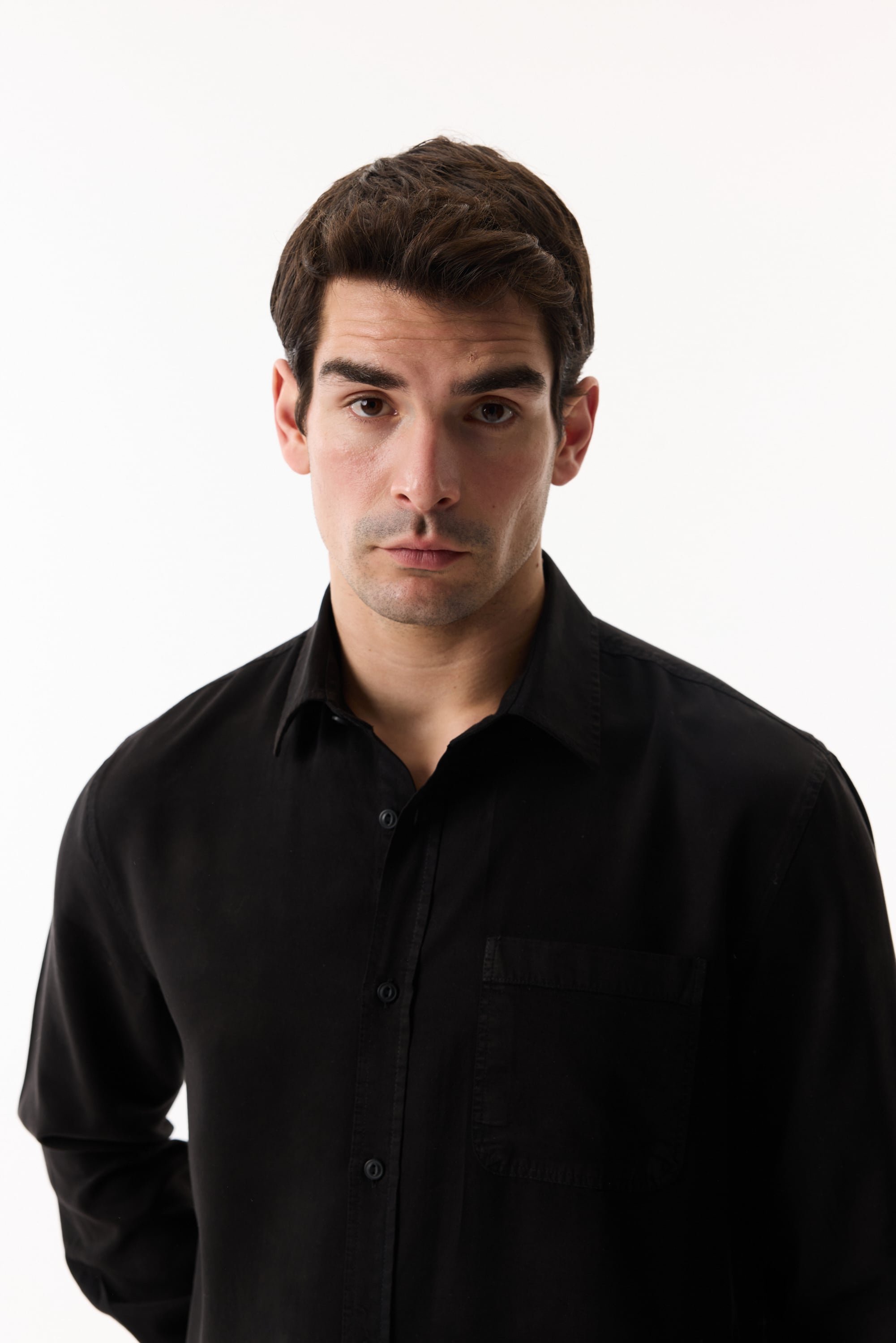 REGULAR FIT UZUN KOLLU GÖMLEK