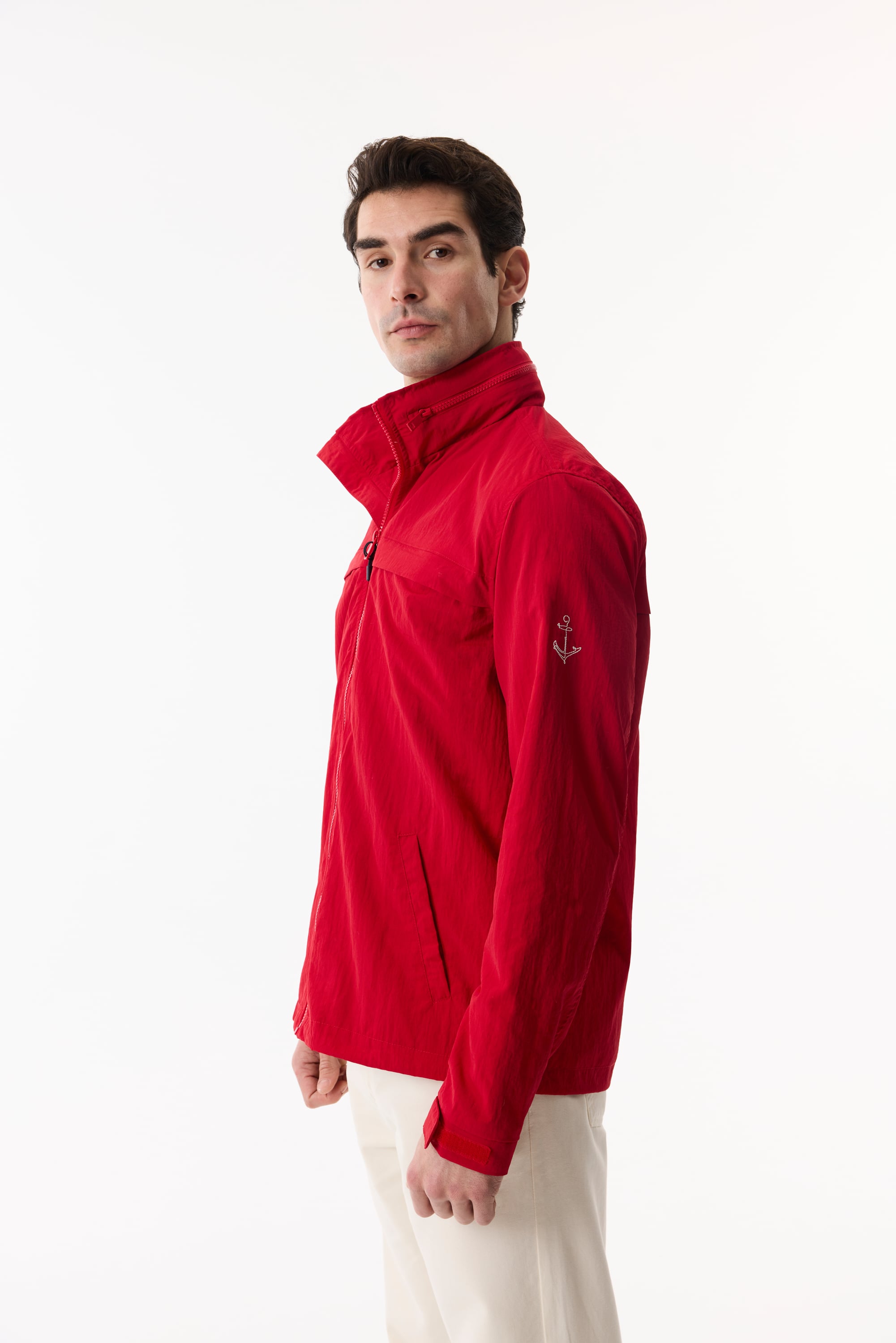 GİZLİ KAPÜŞONLU YAĞMURLUK