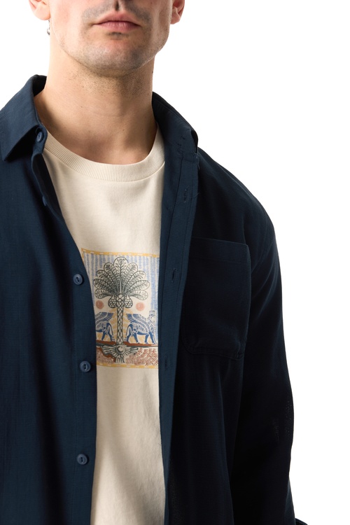  REGULAR FIT DOKULU UZUN KOLLU GÖMLEK