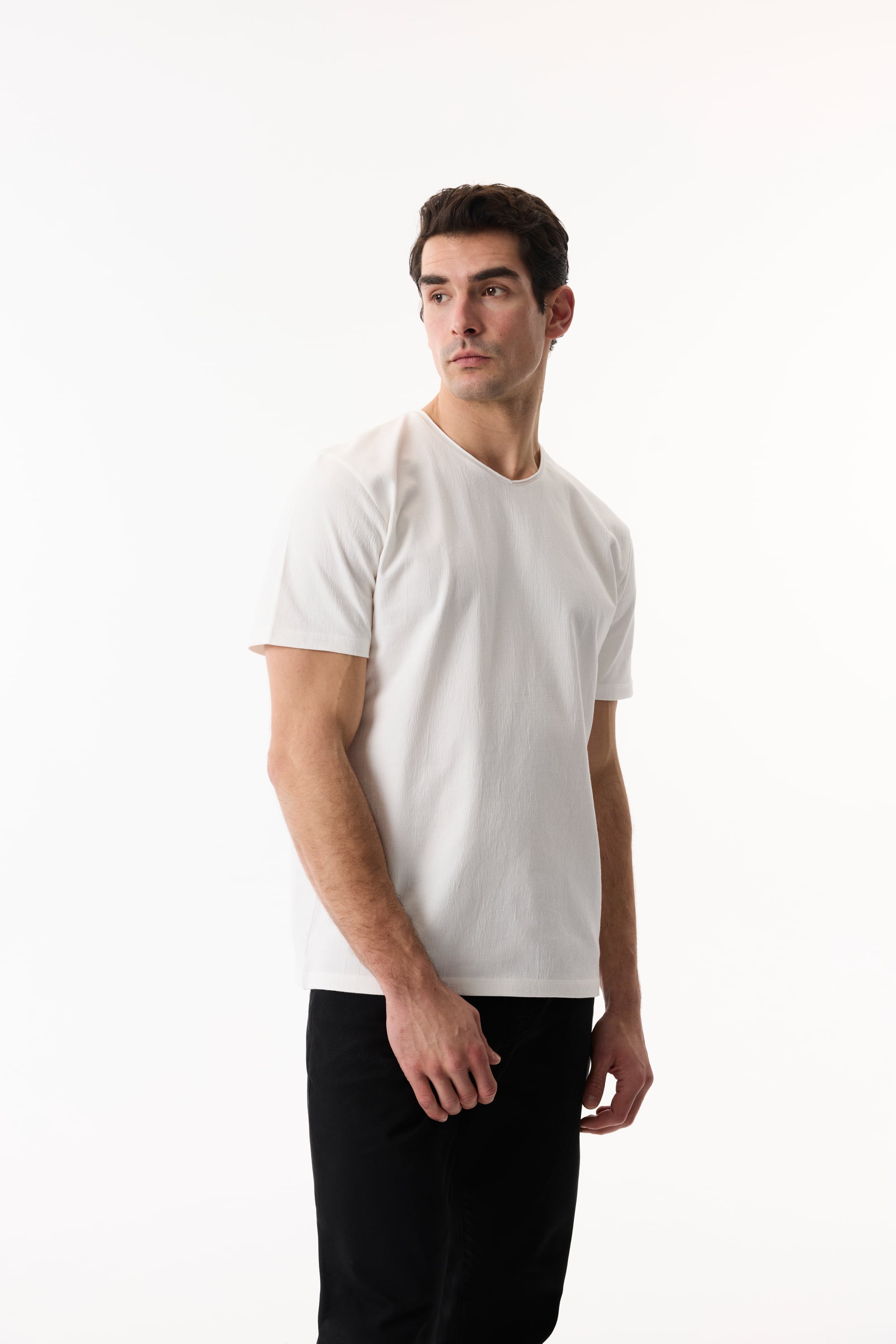 V YAKA KISA KOLLU T-SHIRT