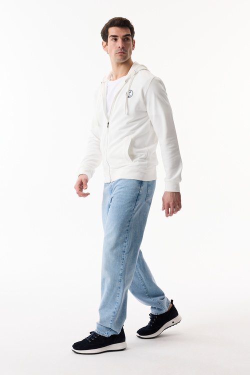 NAKIŞLI KAPÜŞONLU FERMUARLI SWEATSHIRT