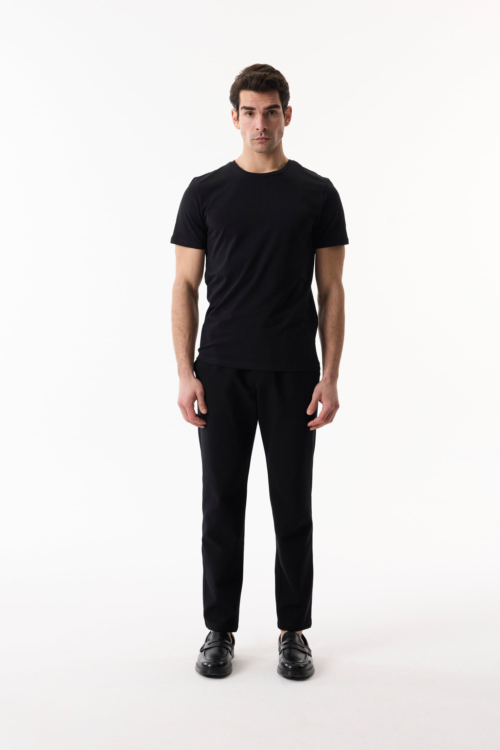 BİSİKLET YAKA KISA KOLLU T-SHIRT