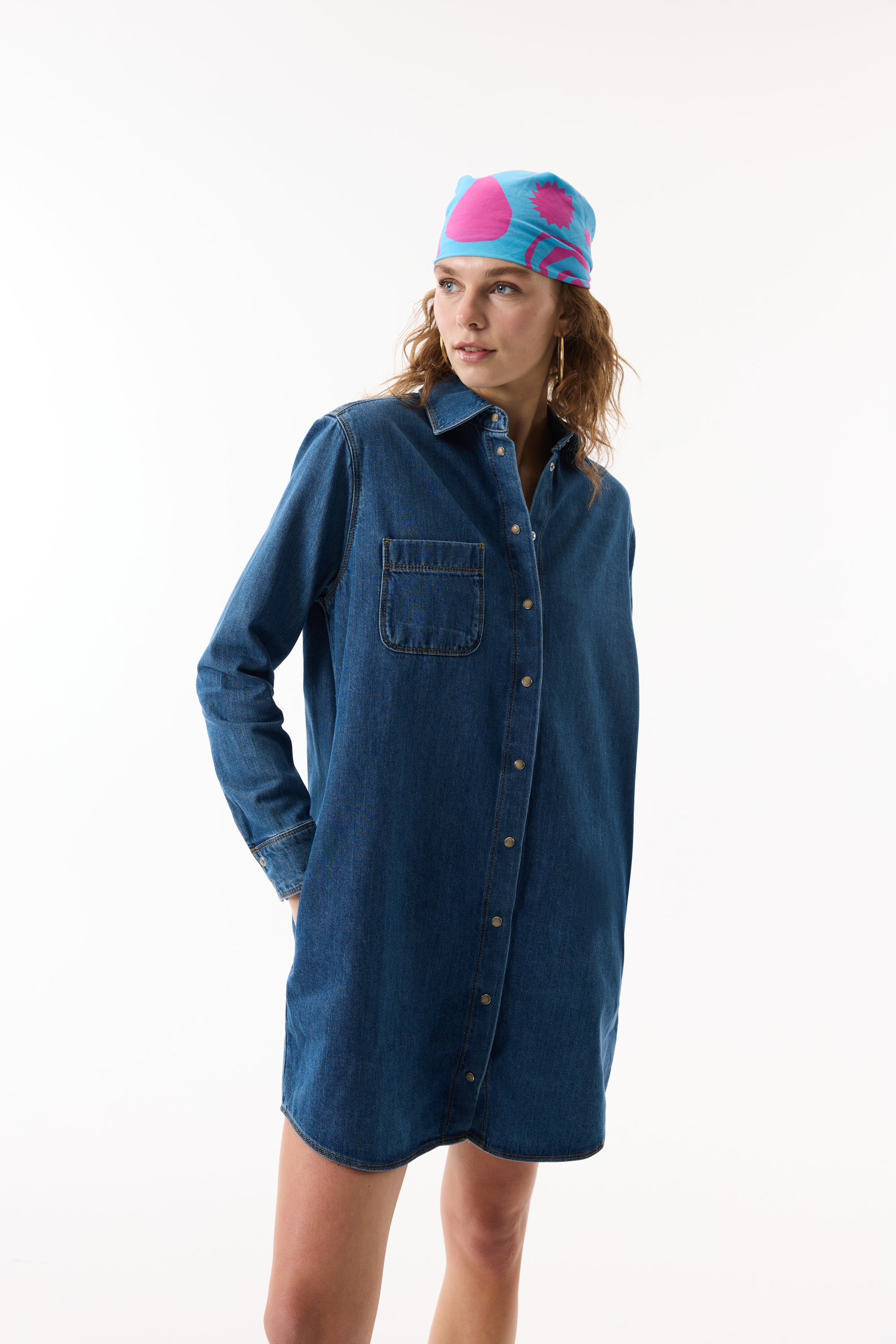 UZUN KOLLU MİNİ GÖMLEK ELBİSE