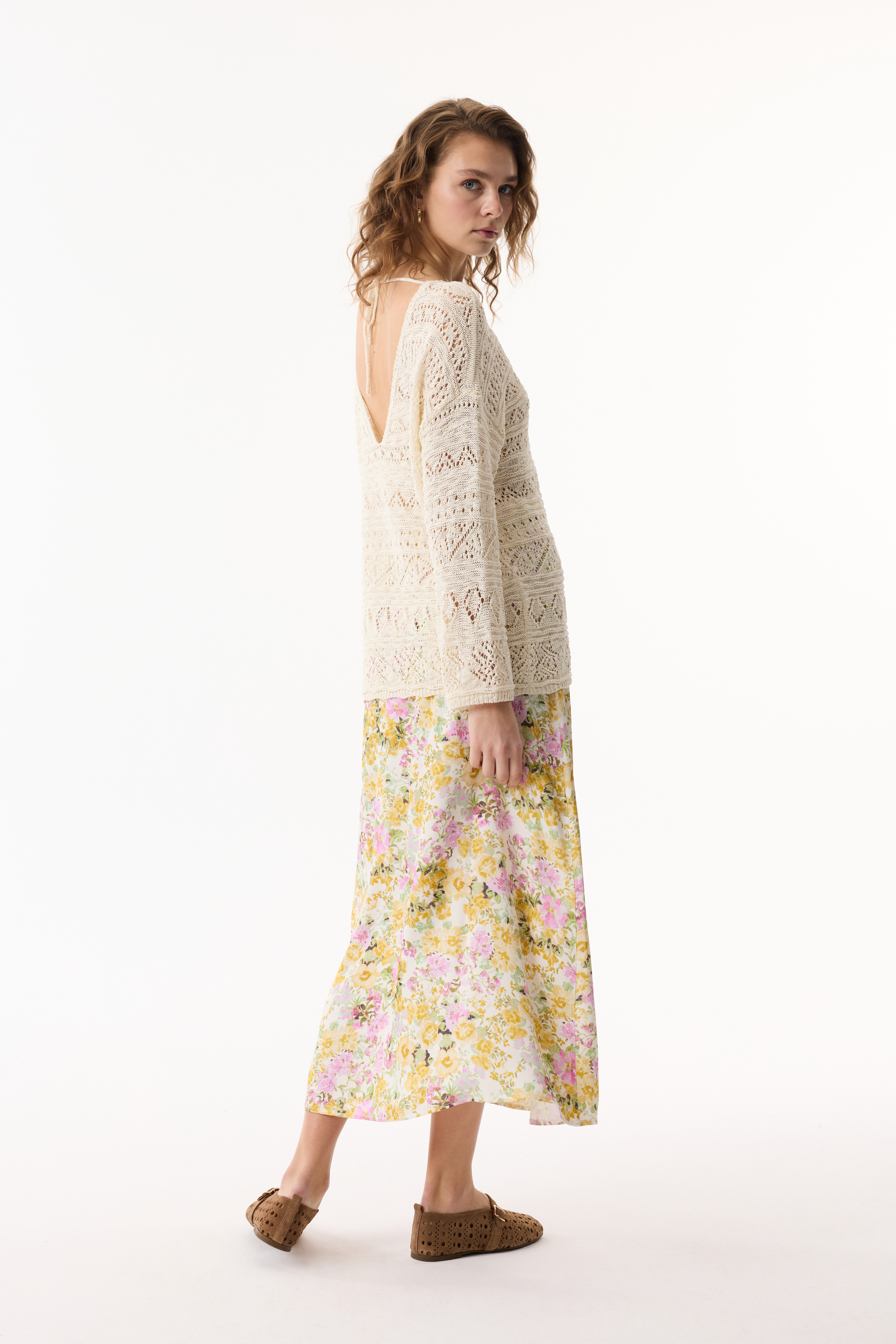 AJURLU AÇIK YAKA KAZAK