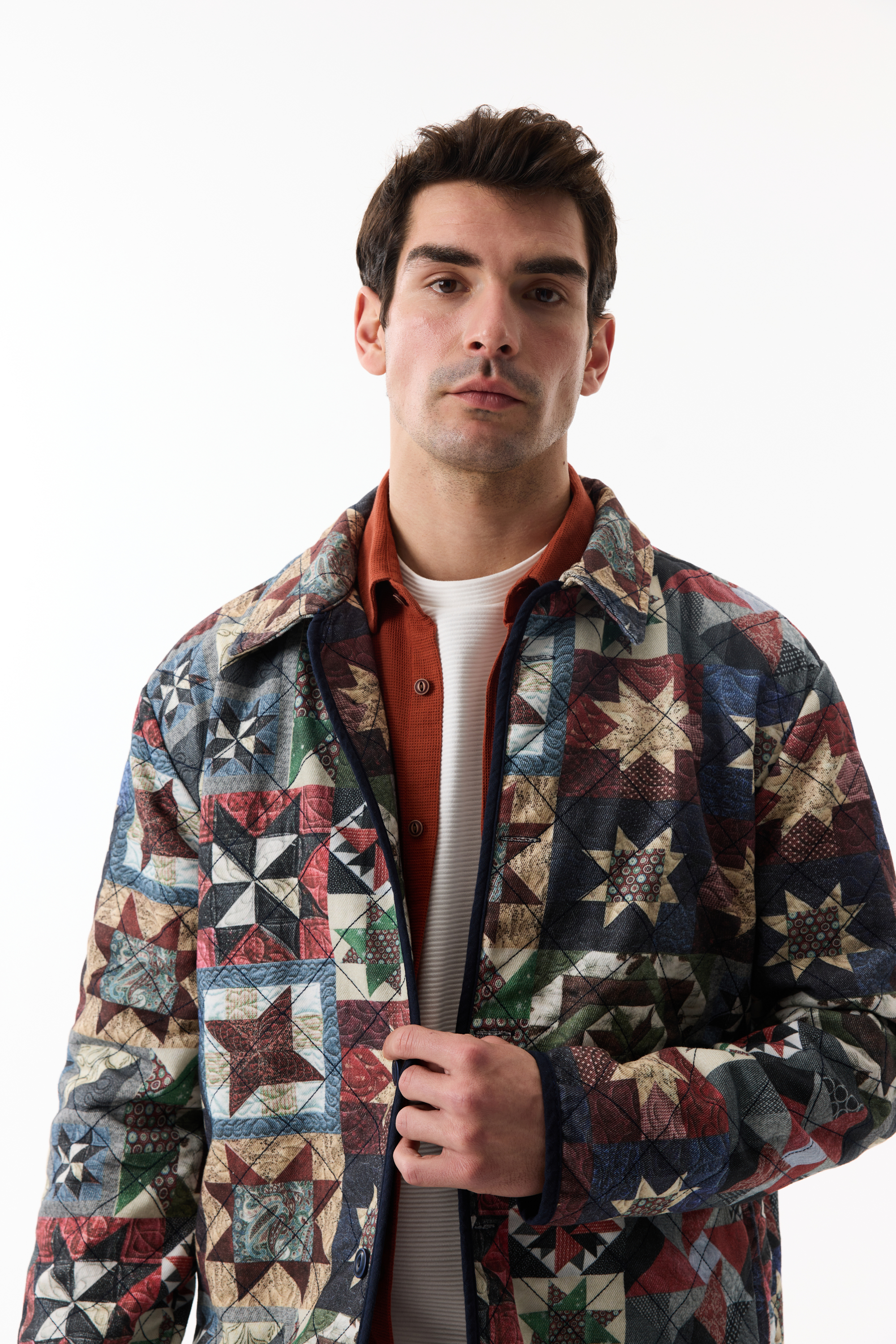 KAPİTONELİ DESENLİ CASUAL CEKET