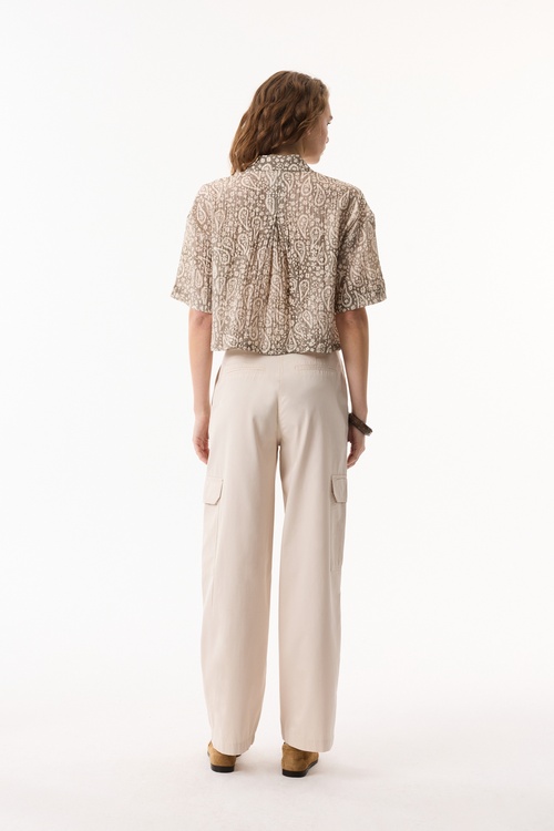  ETNİK BASKILI KISA KOLLU CROP GÖMLEK