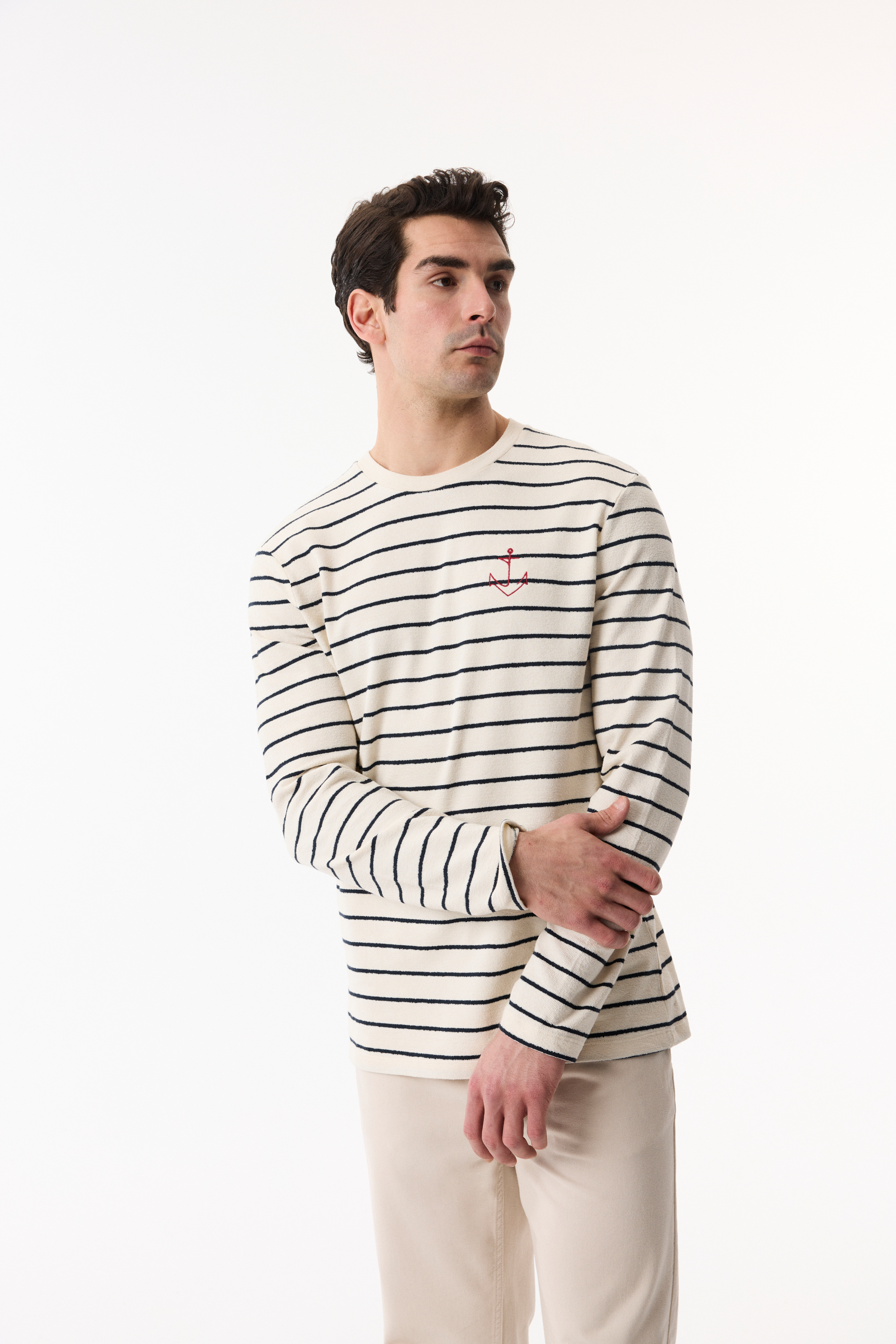 ÇİZGİLİ NAKIŞLI SWEATSHIRT