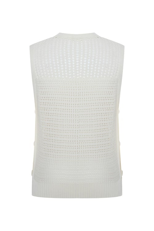  AJURLU YANLARI DÜĞMELİ KOLSUZ KAZAK