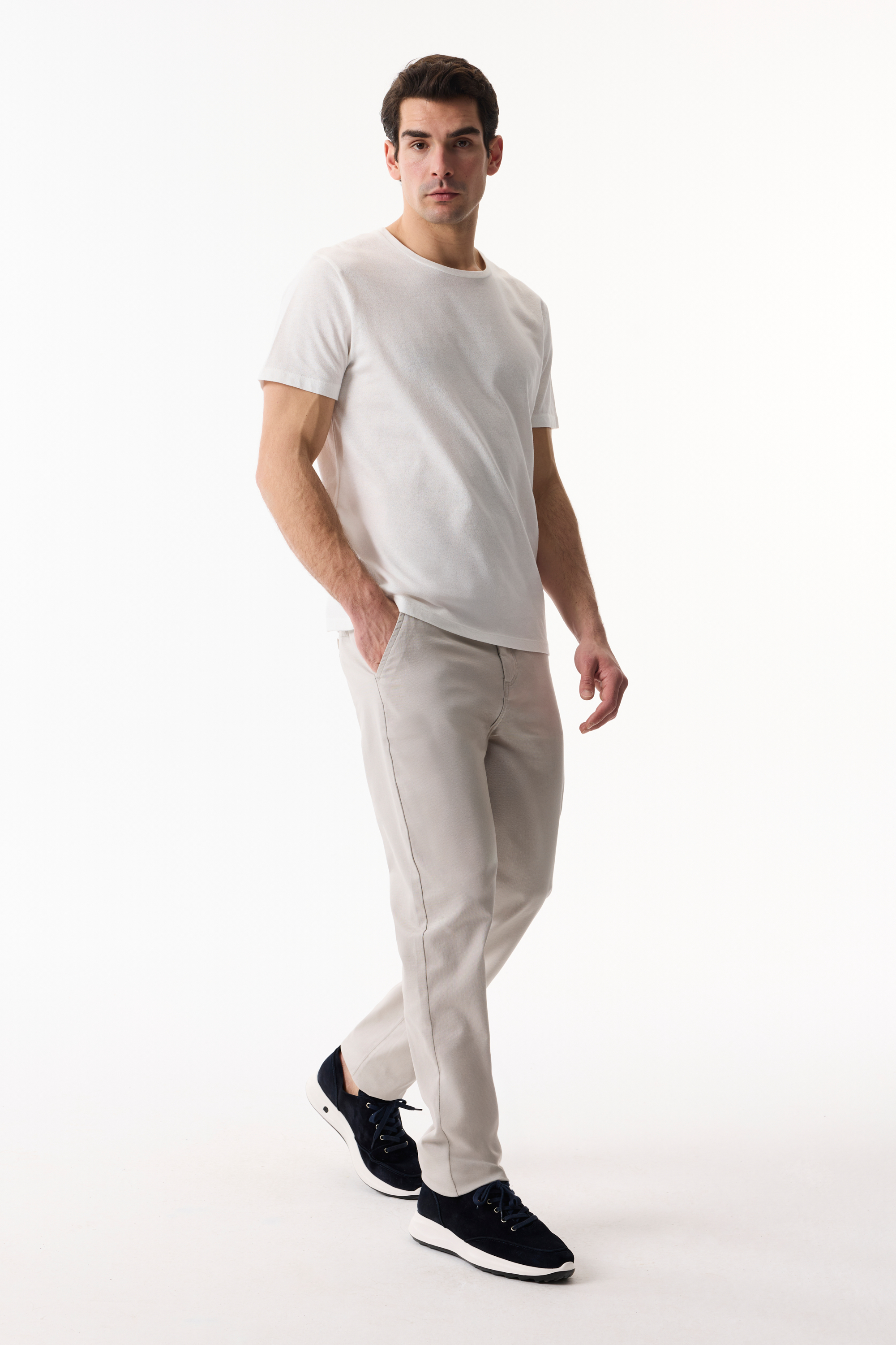 BİSİKLET YAKA KISA KOLLU T-SHIRT