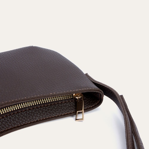  DERİ GÖRÜNÜMLÜ OVAL OMUZ ÇANTASI