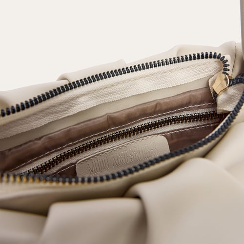  BÜZGÜ GÖRÜNÜMLÜ OMUZ ÇANTASI