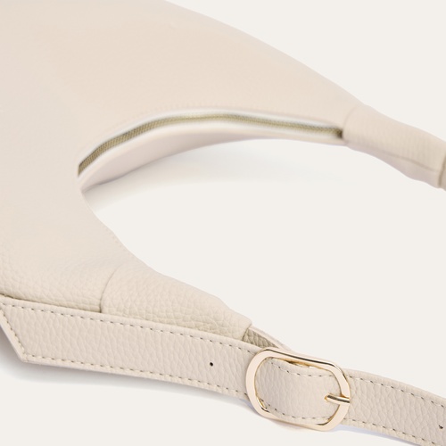  DERİ GÖRÜNÜMLÜ EL ÇANTASI