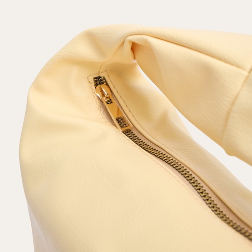  DERİ GÖRÜNÜMLÜ EL ÇANTASI