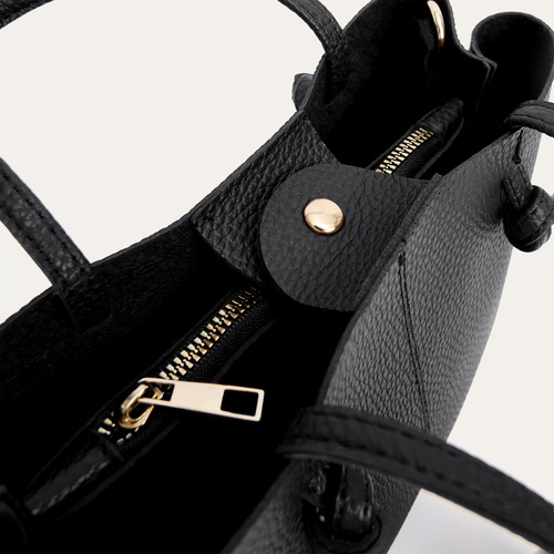  DERİ GÖRÜNÜMLÜ ASKILI EL ÇANTASI