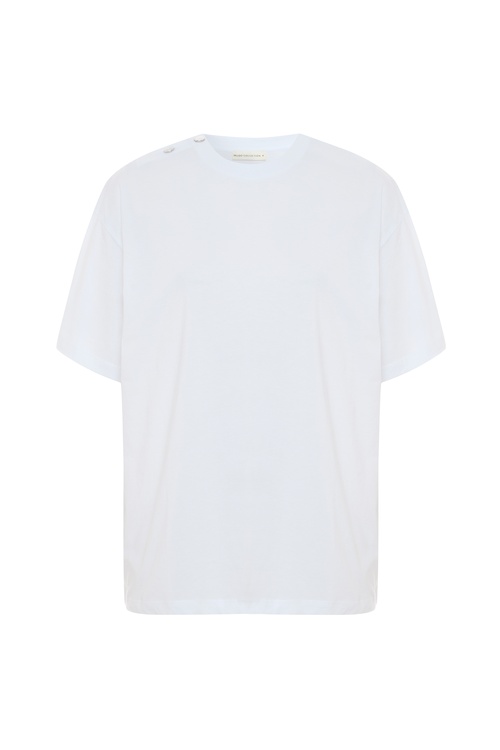  DÜĞME DETAYLI BİSİKLET YAKA T-SHIRT