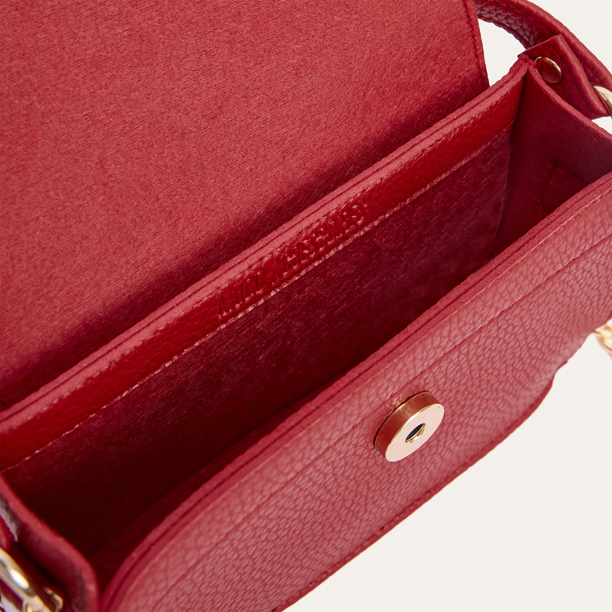 ZİNCİR ASKILI MİNİ OMUZ ÇANTASI