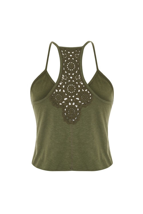  DANTEL DESENLİ KOLSUZ CROP BLUZ