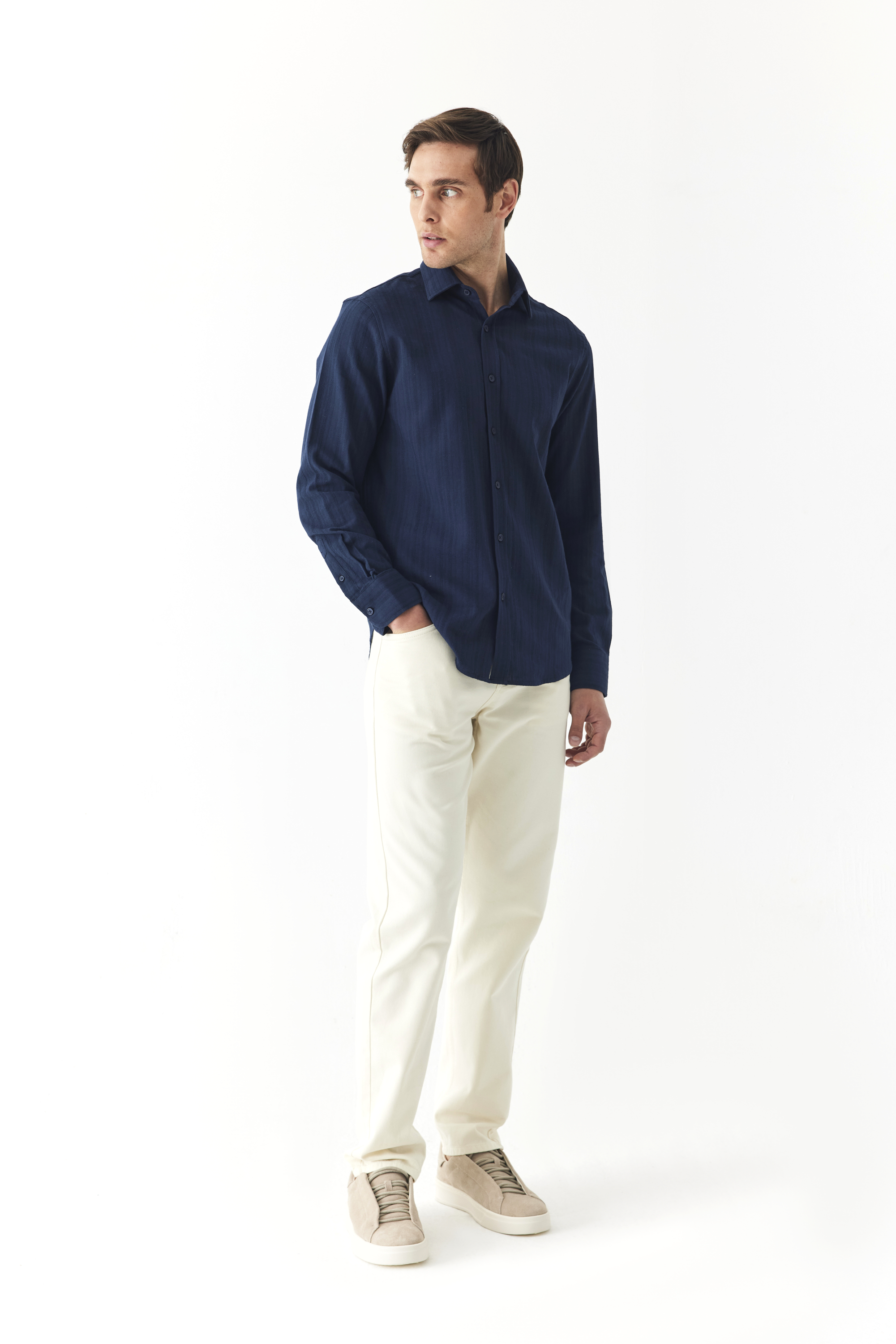 REGULAR FIT ÇİZGİLİ DOKULU UZUN KOLLU GÖMLEK