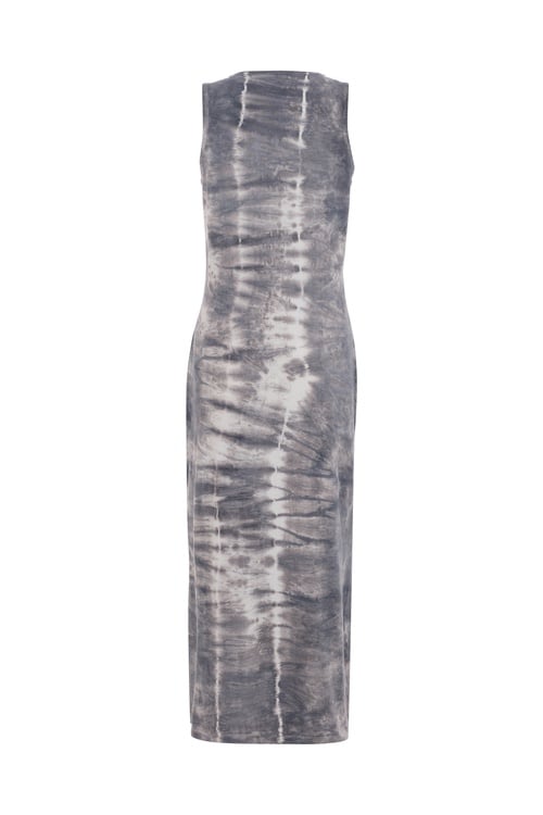 BASKILI KOLSUZ MİDİ ELBİSE