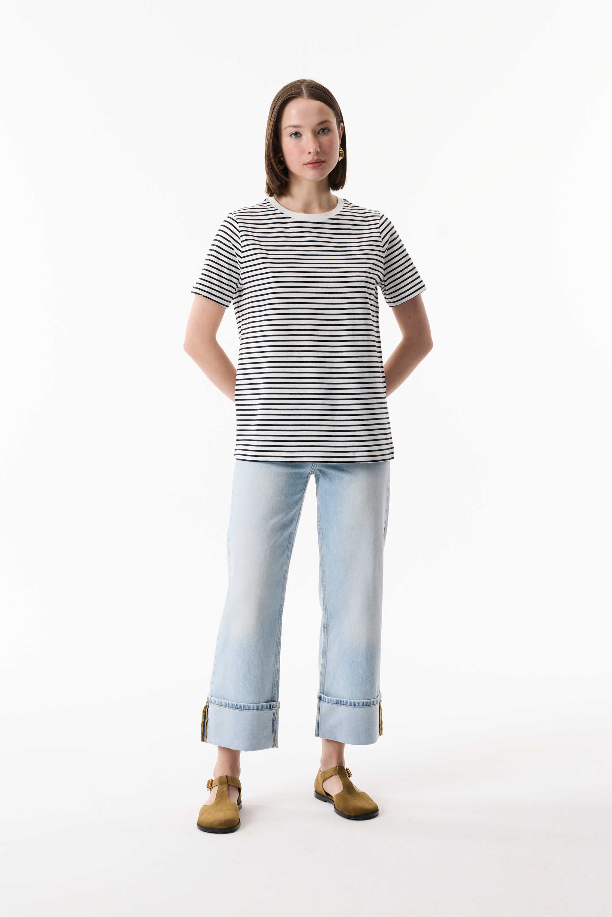 ÇİZGİLİ BİSİKLET YAKA KISA KOLLU T-SHIRT