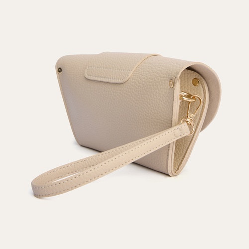  DERİ GÖRÜNÜMLÜ OMUZ ÇANTASI