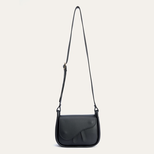  DERİ GÖRÜNÜMLÜ OMUZ ÇANTASI