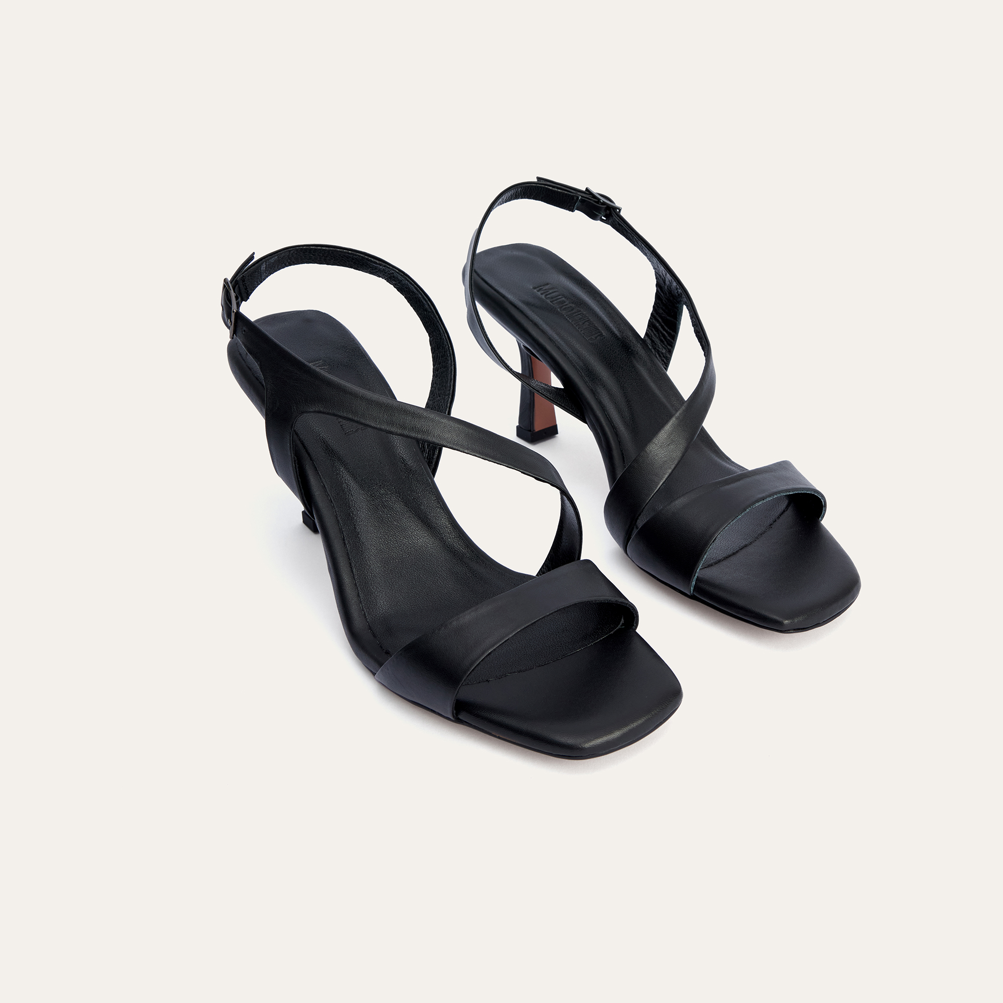 HAKİKİ DERİ BANTLI TOPUKLU AYAKKABI