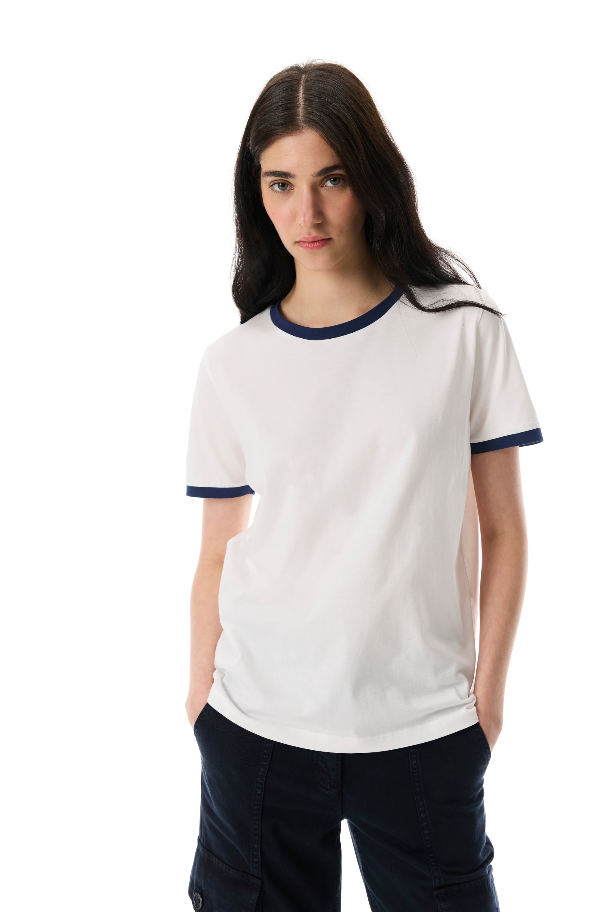 ŞERİT DETAYLI BİSİKLET YAKA KISA KOLLU T-SHIRT