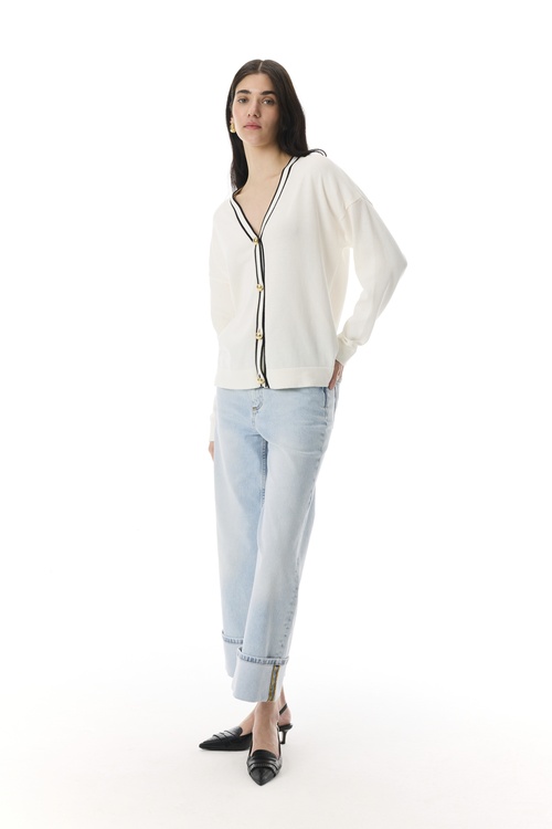  ŞERİT DETAYLI V YAKA HIRKA