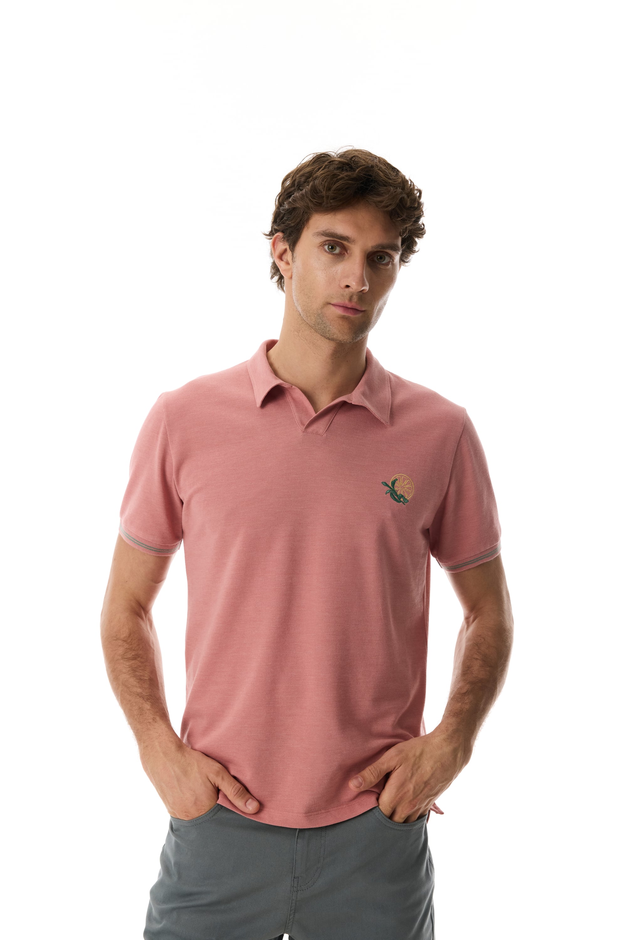NAKIŞLI POLO YAKA T-SHIRT