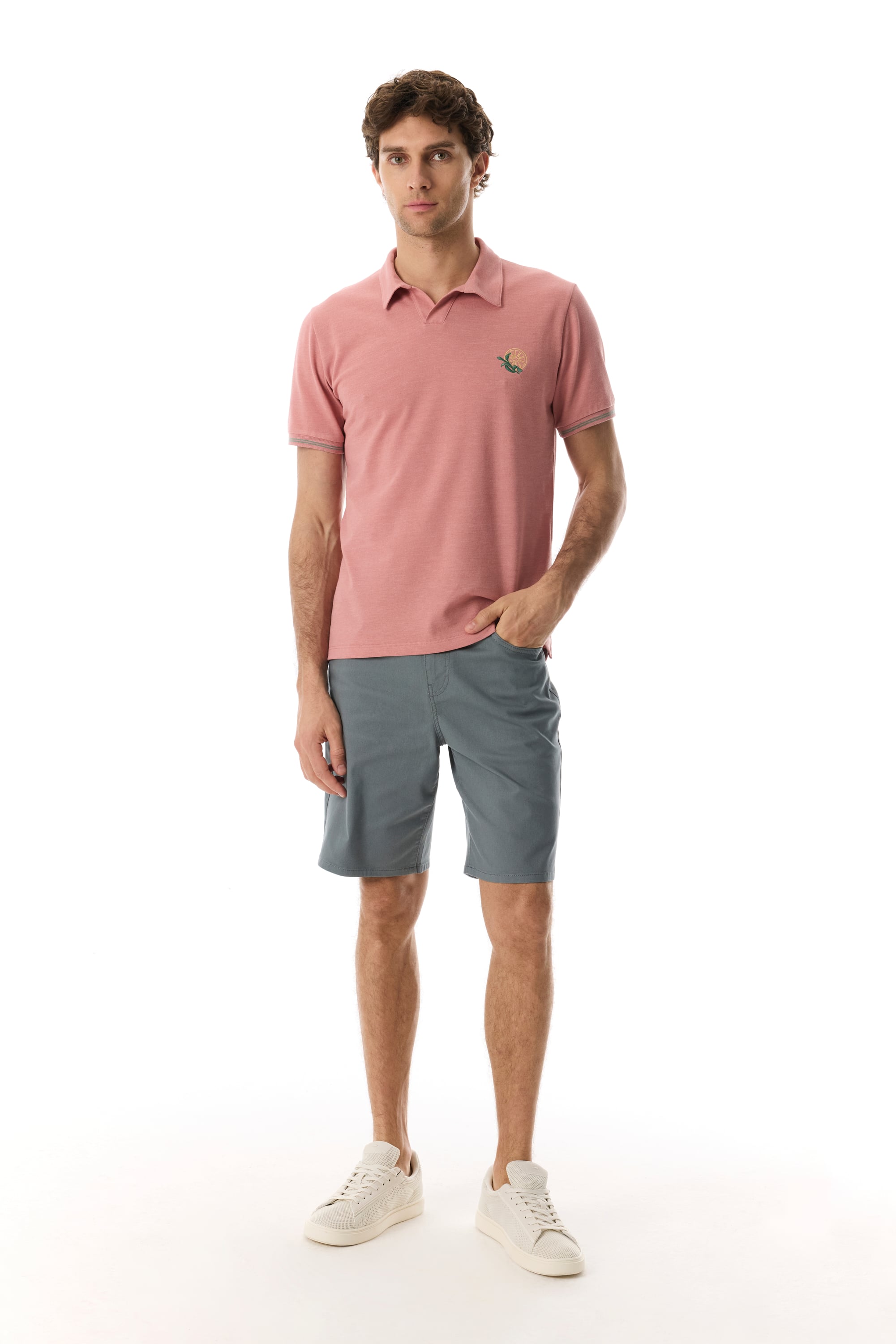 NAKIŞLI POLO YAKA T-SHIRT