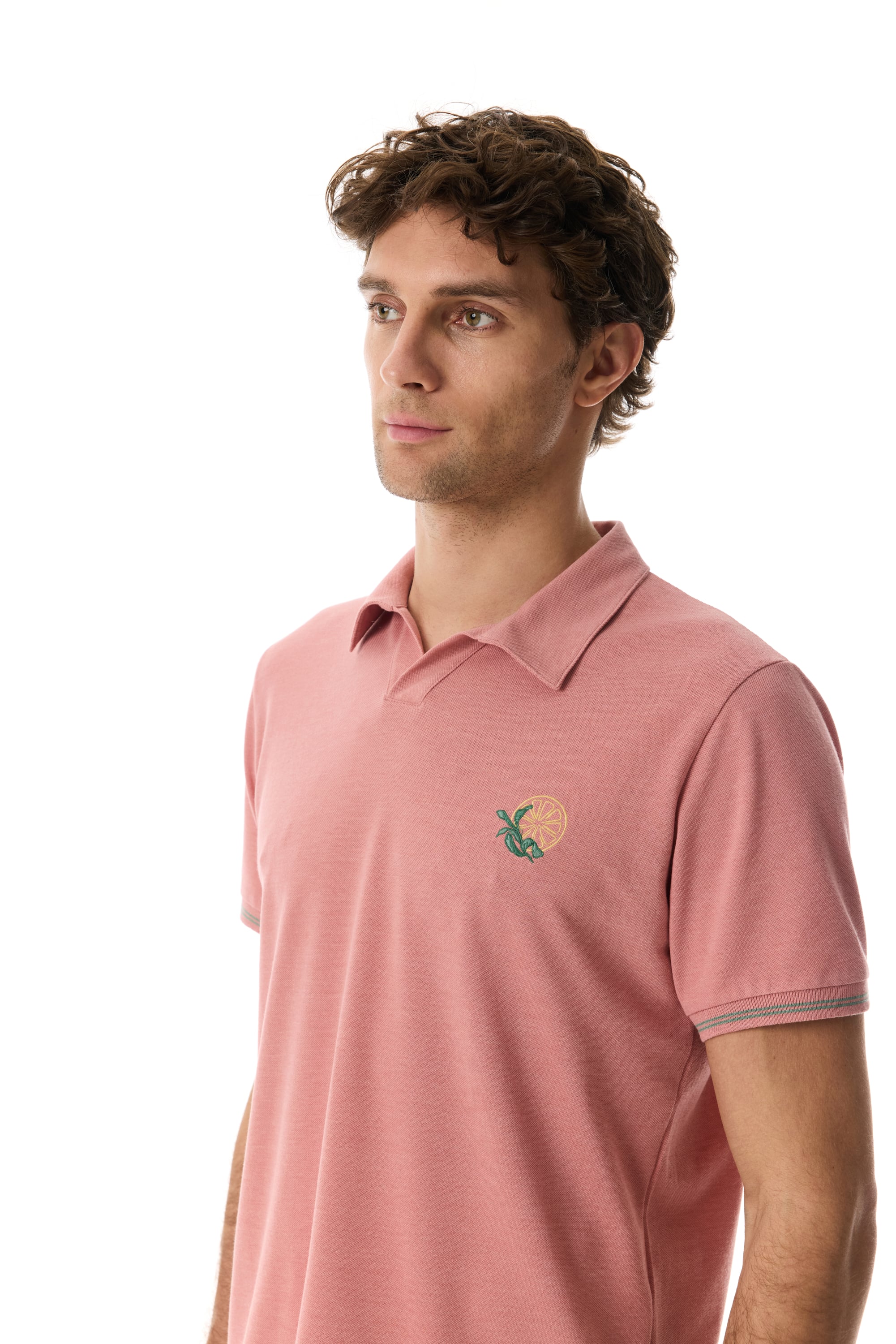 NAKIŞLI POLO YAKA T-SHIRT