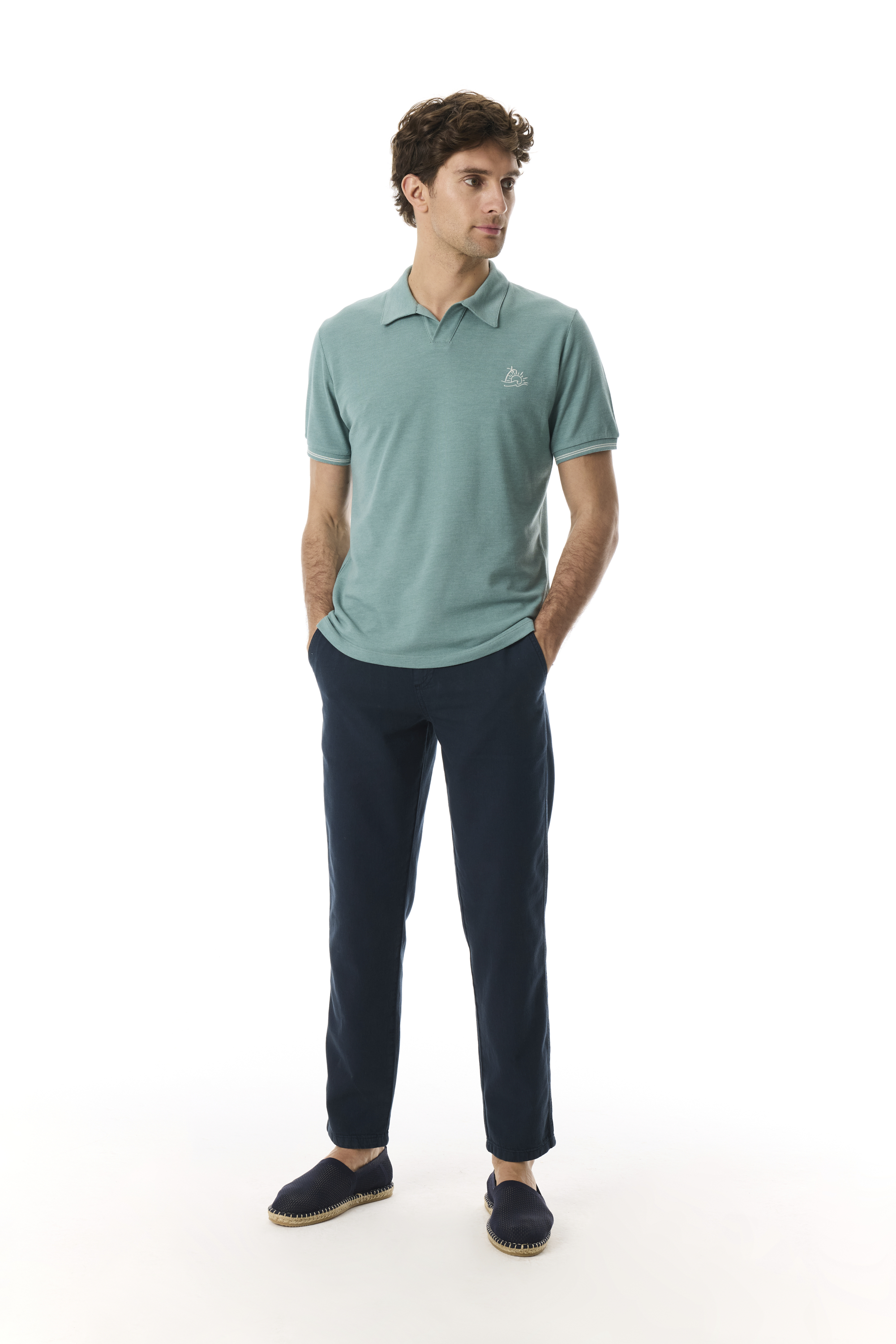 NAKIŞLI POLO YAKA T-SHIRT