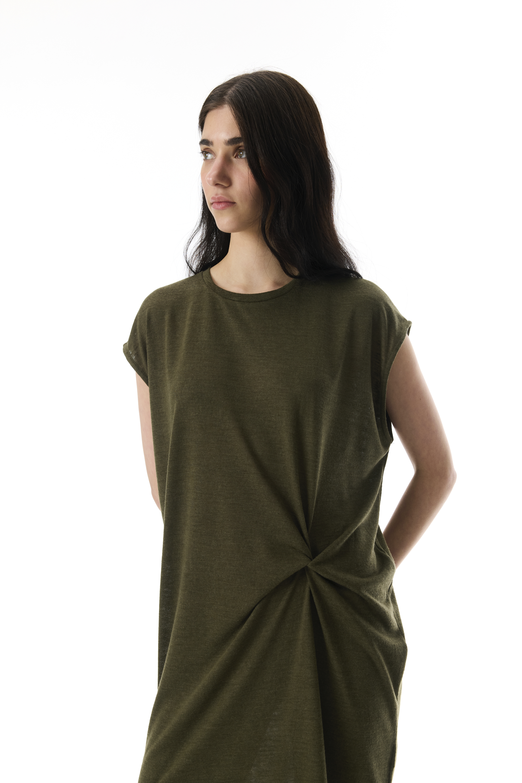 DÜĞÜM DETAYLI YIRTMAÇLI MİDİ ELBİSE