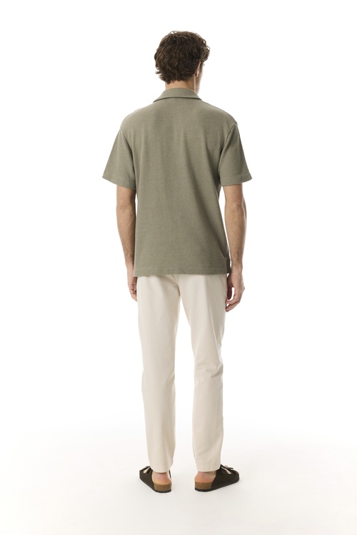  LOOSE FIT KISA KOLLU ÖRME GÖMLEK