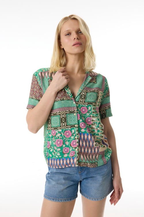  ETNİK BASKILI KISA KOLLU GÖMLEK