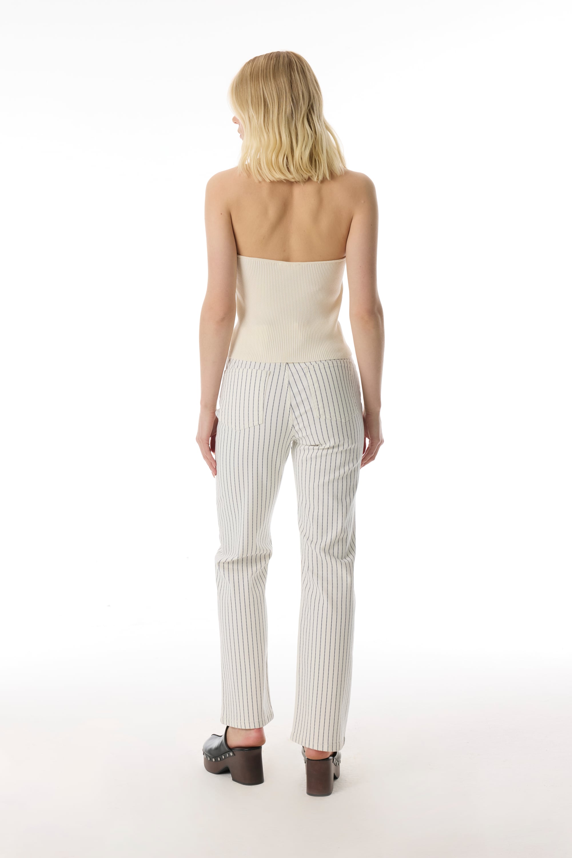 V YAKA SIRTI AÇIK FİTİLLİ TRİKO