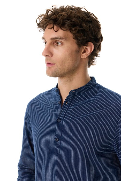 ÇİZGİLİ HAKİM YAKA UZUN KOLLU GÖMLEK