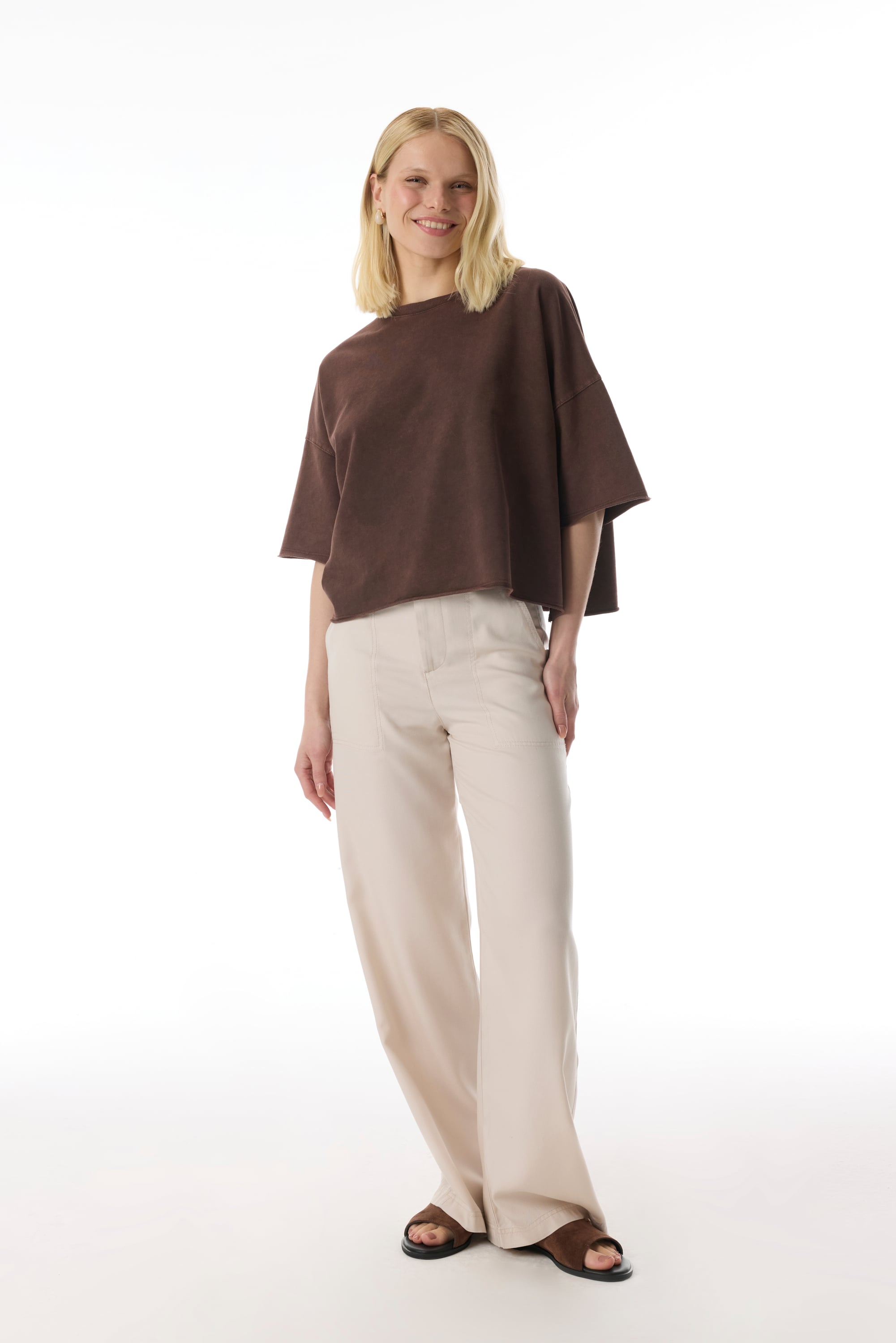 BİSİKLET YAKA CROP T-SHIRT