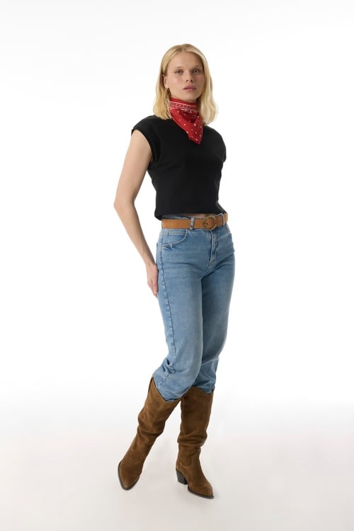  BİSİKLET YAKA CROP T-SHIRT